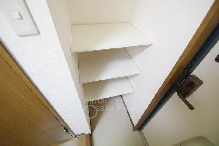 大阪府吹田市佐井寺3丁目の賃貸マンションの内装