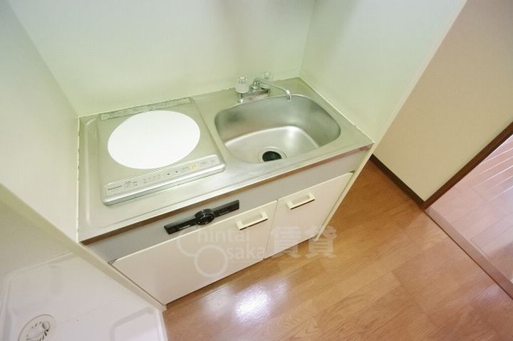 大阪府吹田市佐井寺3丁目の賃貸マンションのキッチン