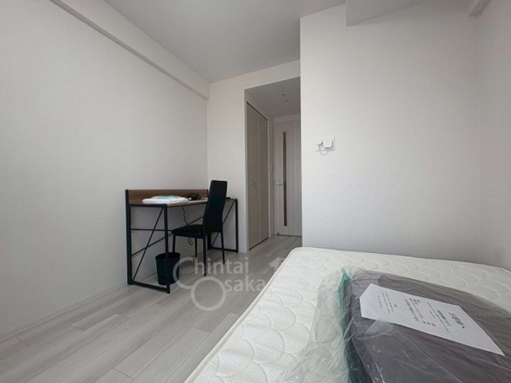 エスリード新大阪ザ・プレミアEASTの居間