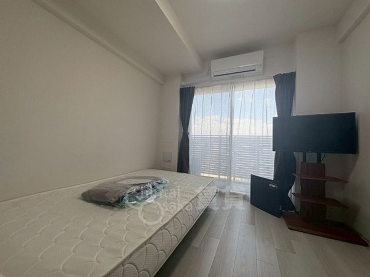 エスリード新大阪ザ・プレミアEASTの居間