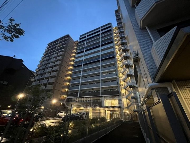 大阪府大阪市東淀川区東中島2丁目の賃貸マンションの外観