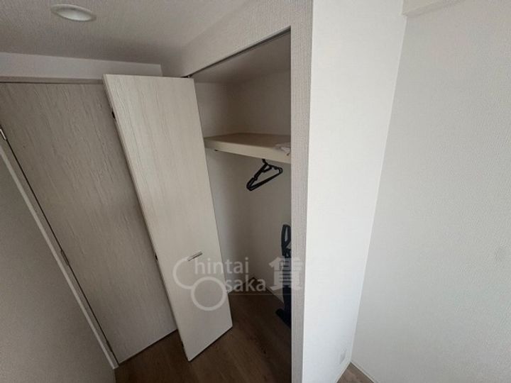 大阪府大阪市東淀川区東中島2丁目の賃貸マンションの内装