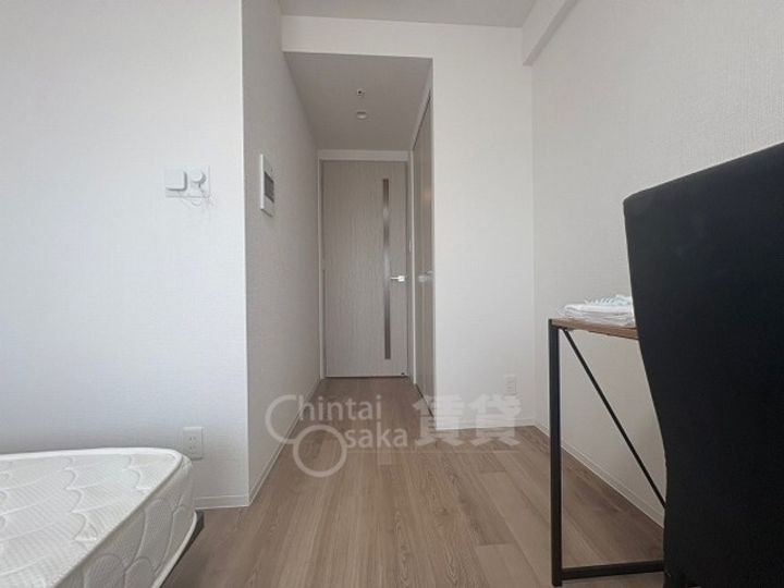 大阪府大阪市東淀川区東中島2丁目の賃貸マンションの居間