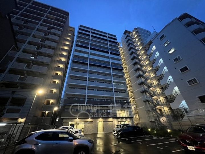 大阪府大阪市東淀川区東中島2丁目の賃貸マンションの外観