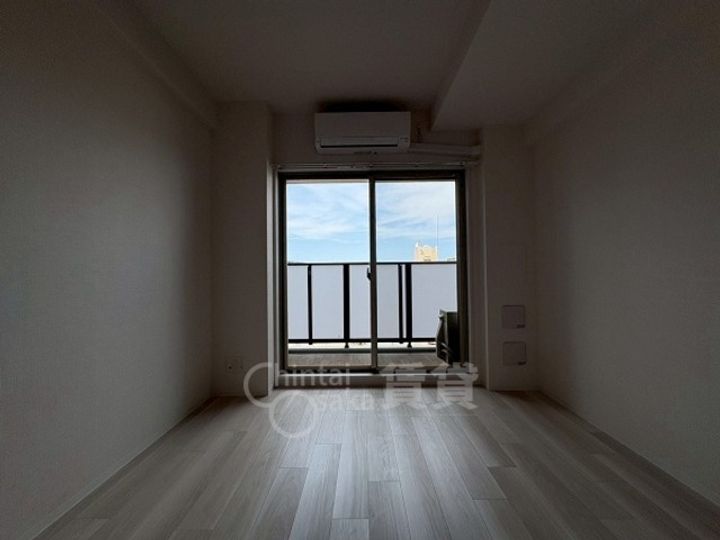 エスリード新大阪ザ・プレミアEASTの居間