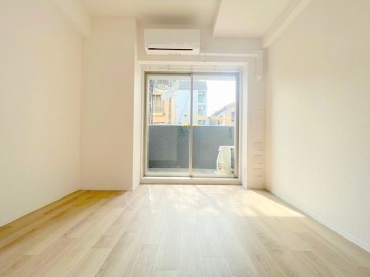 エスリード新大阪ザ・プレミアEASTの寝室