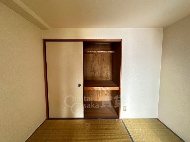 大阪府大阪市東淀川区大桐5丁目の賃貸マンションの内装