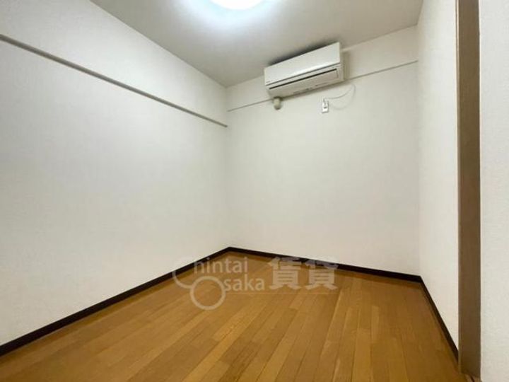 コアロード桃山台の居間