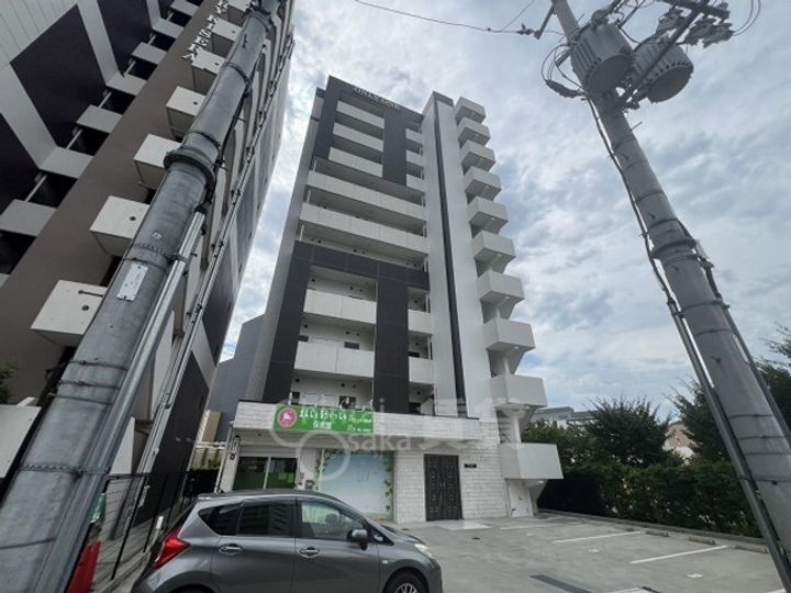 兵庫県川西市火打1丁目の賃貸マンションの外観
