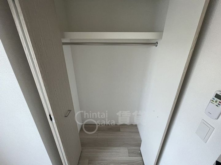 大阪府吹田市江坂町5丁目の賃貸マンションの内装
