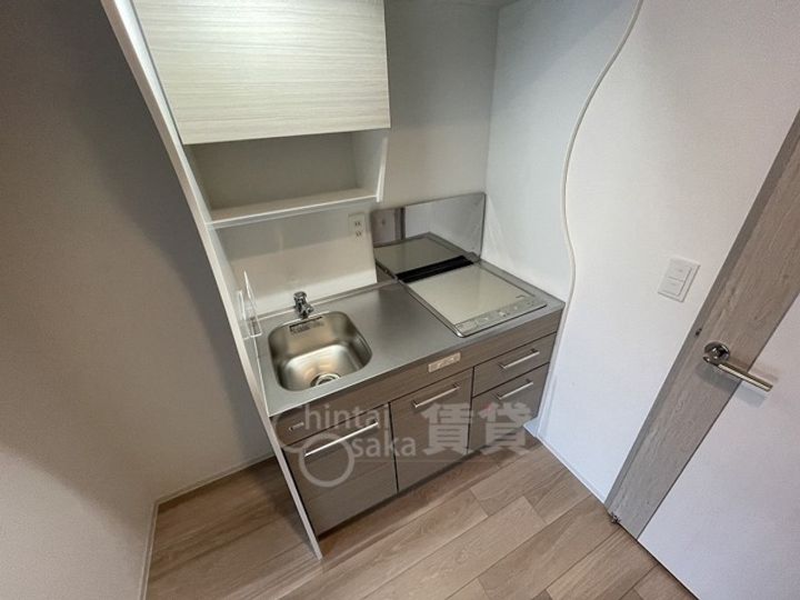大阪府吹田市江坂町5丁目の賃貸マンションのキッチン
