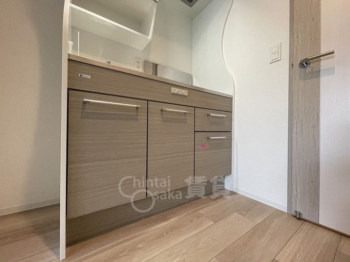 大阪府吹田市江坂町5丁目の賃貸マンションのキッチン