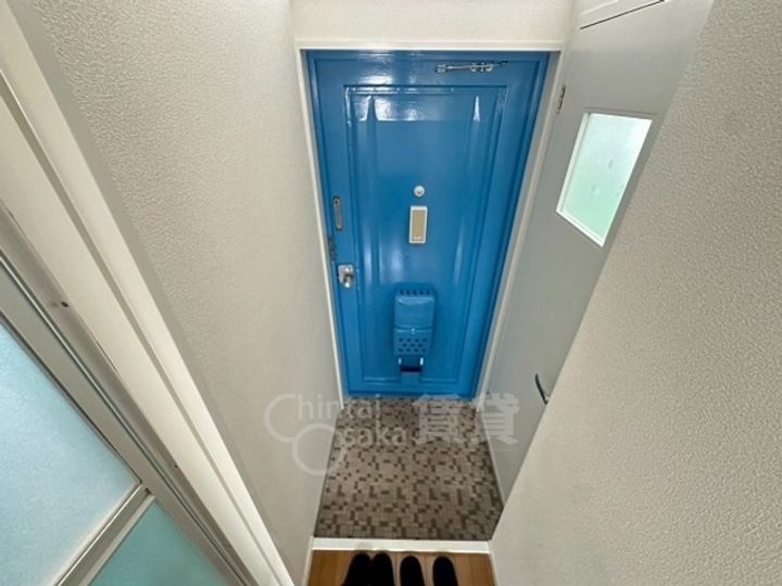 栄穂マンションの玄関