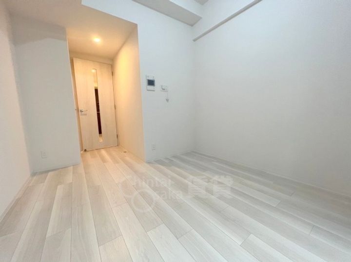 エスリード新大阪ラヴァーグの居間