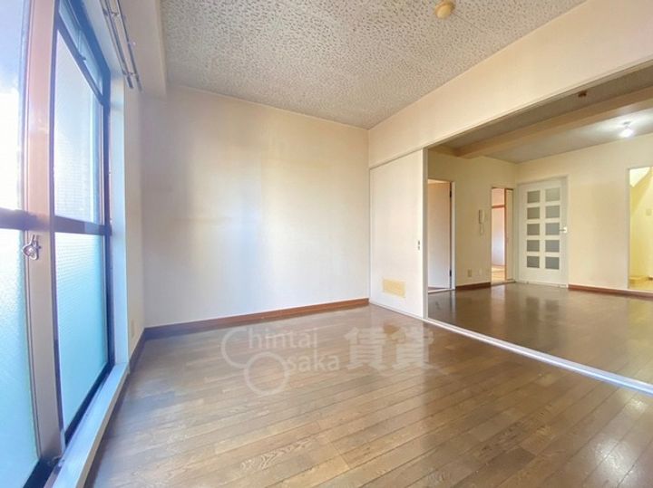 大阪府吹田市山田南(マンション)の賃貸物件の居間