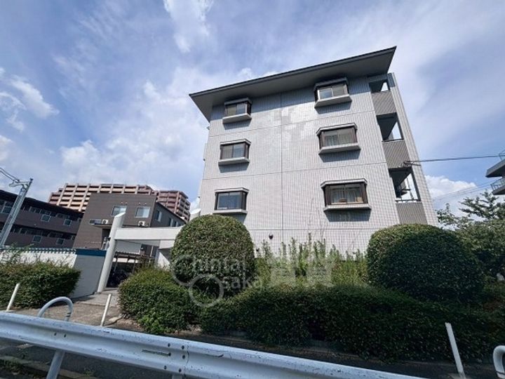 大阪府吹田市山田南(マンション)の賃貸物件の外観