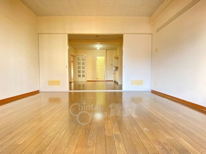 大阪府吹田市山田南(マンション)の賃貸物件の居間