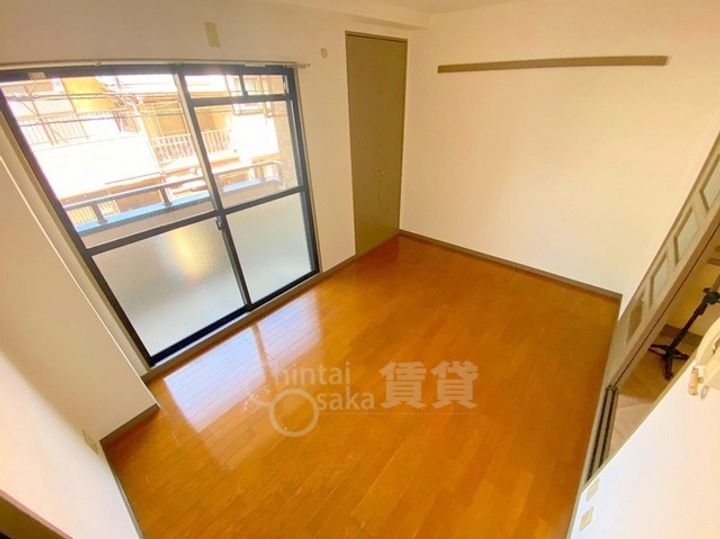 パレ淡路の居間