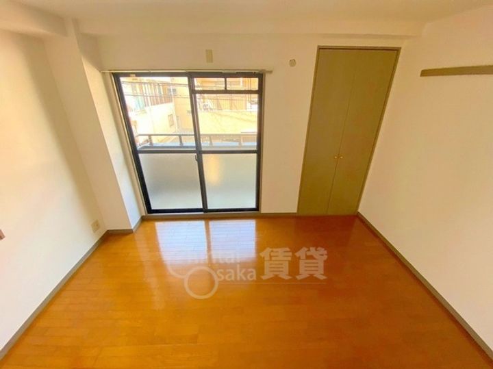 パレ淡路の居間