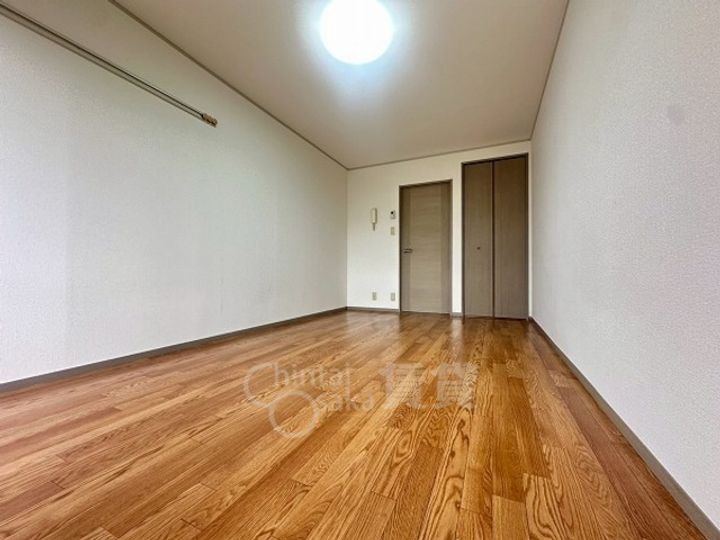 ハイツサン恵A棟の居間