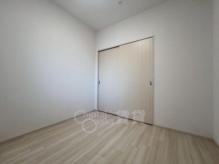 大阪府大阪市淀川区新高2丁目の賃貸マンションの居間