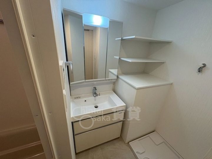 大阪府大阪市淀川区新高2丁目の賃貸マンションの内装