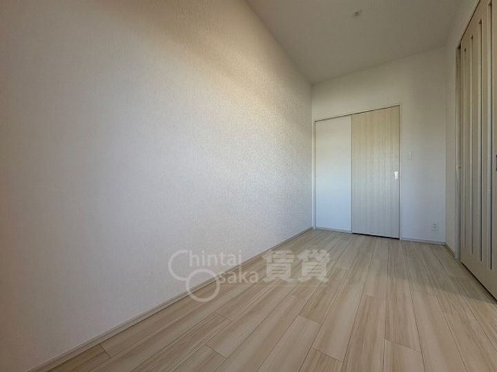 大阪府大阪市淀川区新高2丁目の賃貸マンションの居間