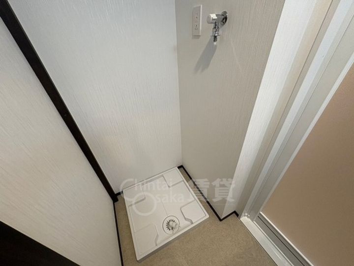 大阪府大阪市淀川区新高2丁目の賃貸マンションの内装