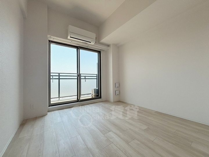 エスリード ザ・グラン大阪ノースの居間