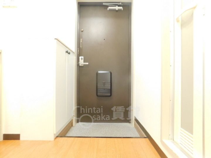 コージィコート瀬川1の玄関