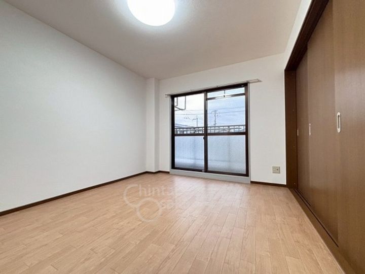 大阪府箕面市箕面4丁目の賃貸マンションの寝室