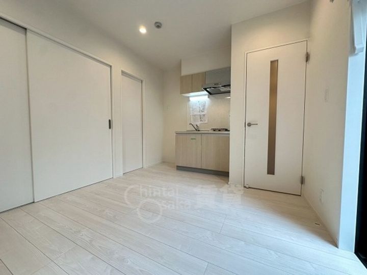 アルタイ石橋阪大前の居間