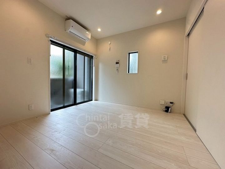 アルタイ石橋阪大前の居間