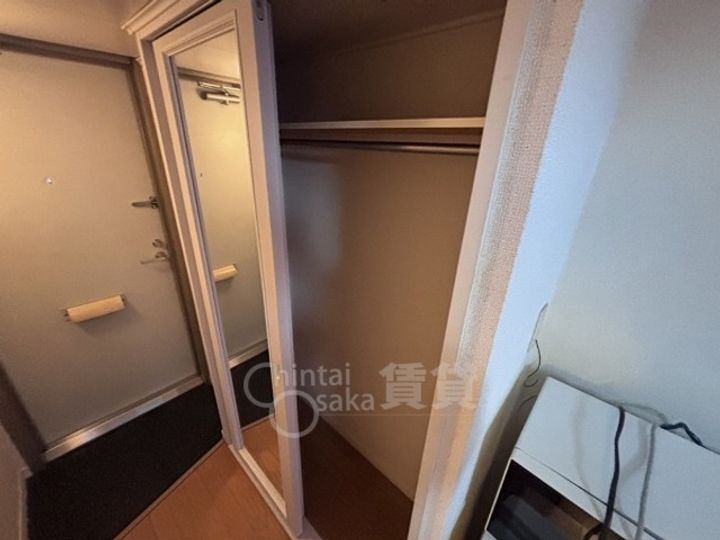 大阪府摂津市鳥飼上5丁目の賃貸マンションの内装