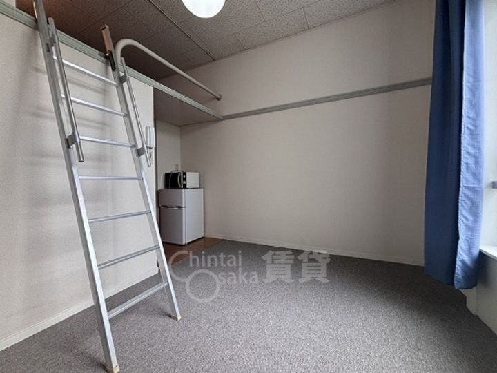 大阪府摂津市鳥飼上5丁目の賃貸マンションの居間