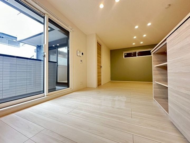 クラシスト泉町の居間