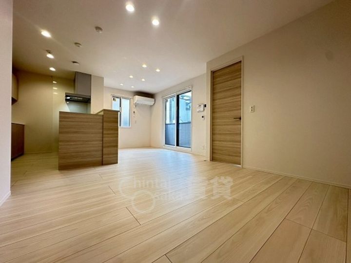 クラシスト泉町の居間