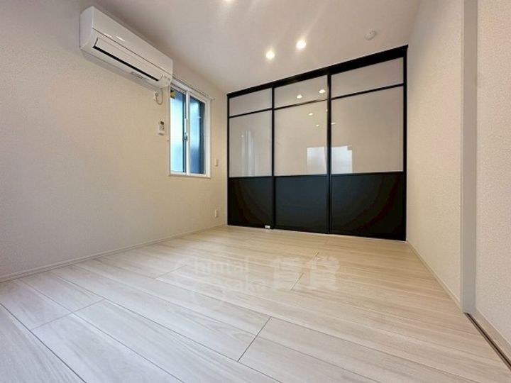 クラシスト泉町の居間