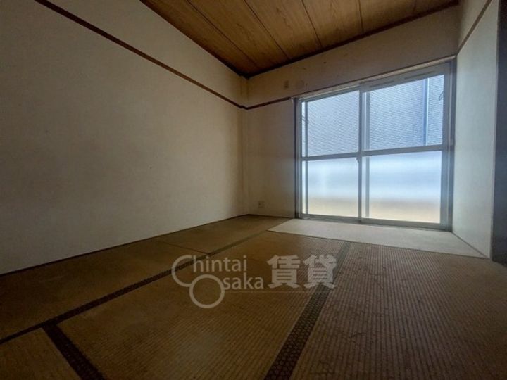 MJハイツ東別府の居間