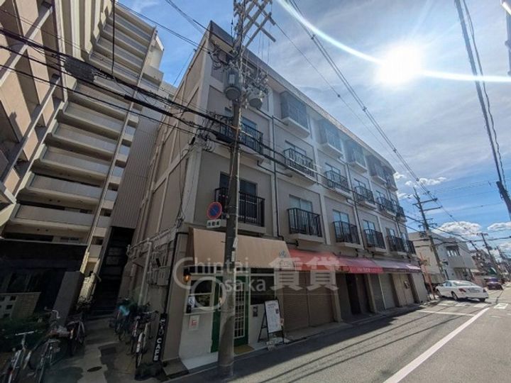 大阪府茨木市駅前4丁目の賃貸マンションの外観