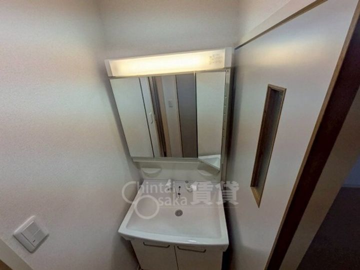 大阪府茨木市沢良宜西1丁目の賃貸マンションの内装