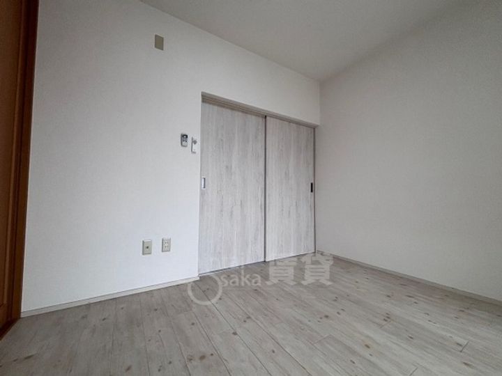 アンフィニィ橋の内4の居間