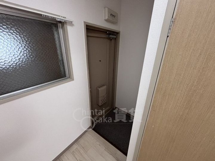 アンフィニィ橋の内2の玄関