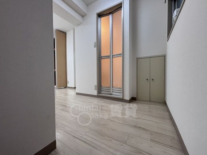 アンフィニィ橋の内2の玄関