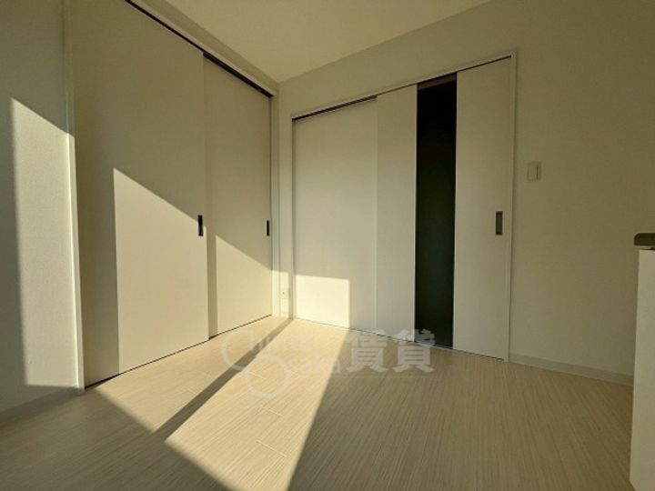 大阪府池田市石橋1丁目の賃貸マンションの居間