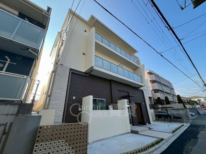 大阪府池田市石橋1丁目の賃貸マンションの外観