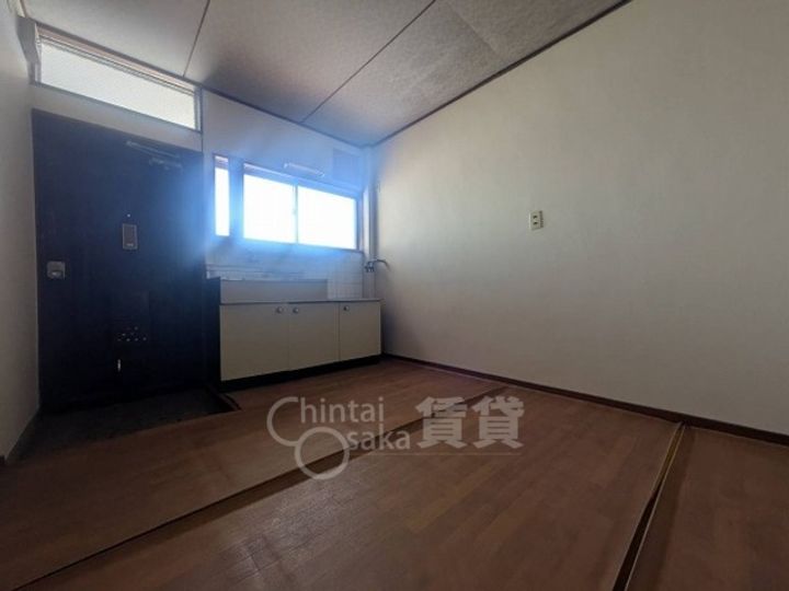 大阪府茨木市大池1丁目の賃貸マンションの居間