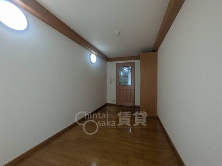 大阪府茨木市東奈良3丁目の賃貸マンションの居間