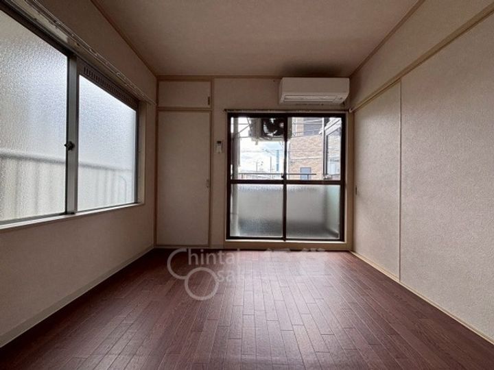 大阪府摂津市正雀本町1丁目の賃貸マンションの内装