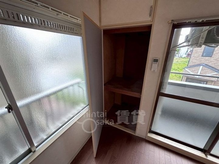 大阪府摂津市正雀本町1丁目の賃貸マンションの内装